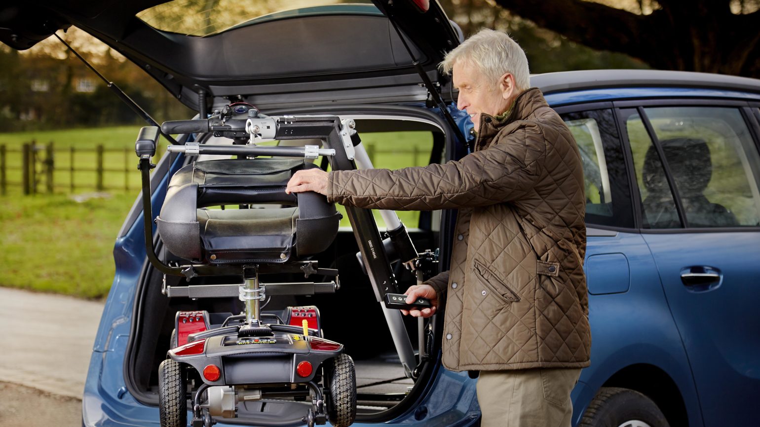 wheelchair hoist for cars