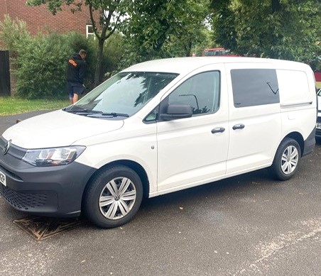 VW caddy windows